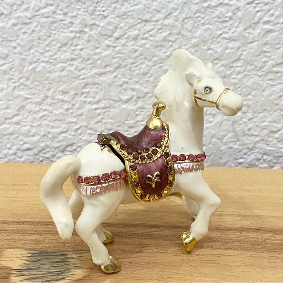 Objet d Art Form Work of Art White Horse Rhinestone Enamel Trinket Box - Picture 3 of 12